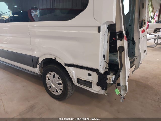 Ford Transit-150 Xlt 2017 1FDZK1CM0HKB18051 Image 6