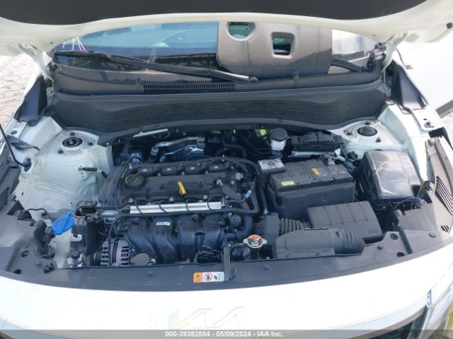KNDEU2AA8P7404243 KIA SELTOS S