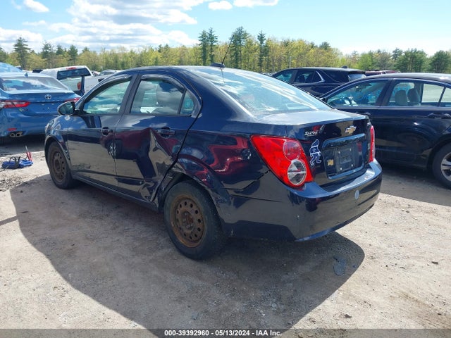 Chevrolet Sonic Ls Auto 2015 1G1JA5SG0F4214635 Image 3