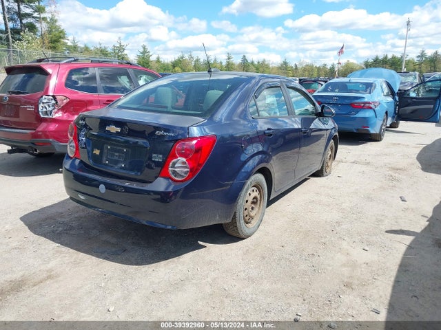 Chevrolet Sonic Ls Auto 2015 1G1JA5SG0F4214635 Image 4
