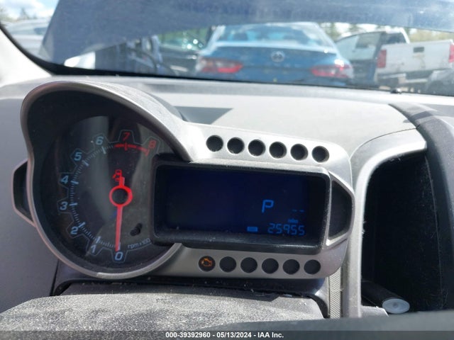 Chevrolet Sonic Ls Auto 2015 1G1JA5SG0F4214635 Image 7