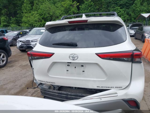5TDFZRBH0LS004462 Toyota Highlander Platinum