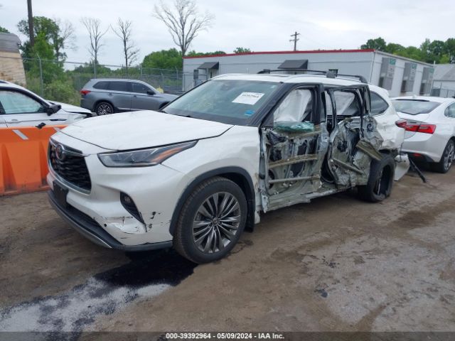 5TDFZRBH0LS004462 Toyota Highlander Platinum