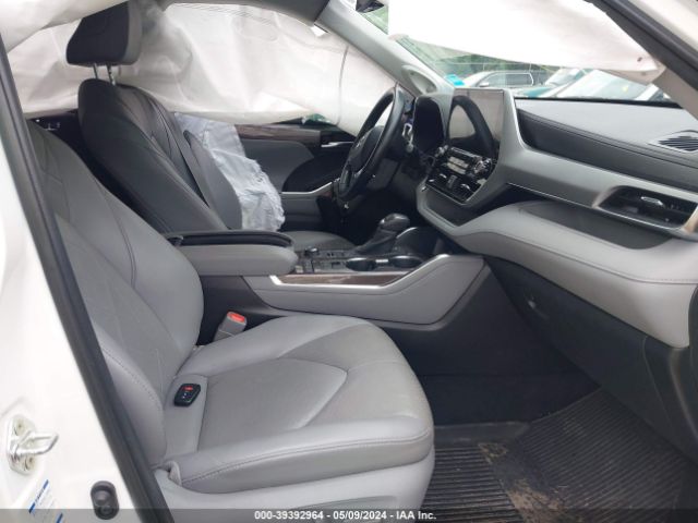 5TDFZRBH0LS004462 Toyota Highlander Platinum