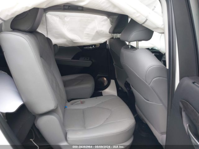 5TDFZRBH0LS004462 Toyota Highlander Platinum