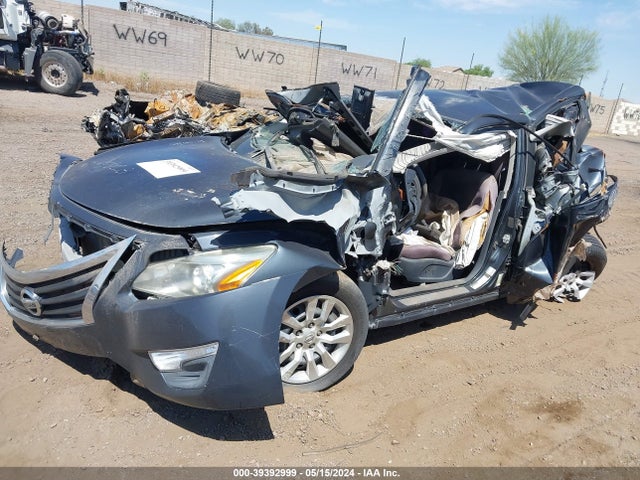 Nissan Altima 2.5 S 2014 1N4AL3AP4EN361529 Image 2