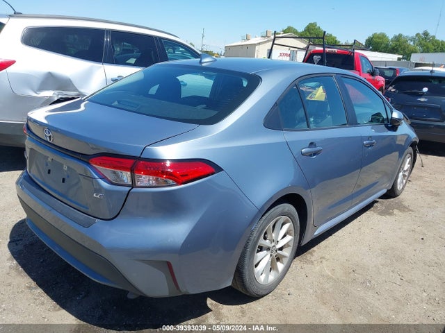 Toyota COROLLA LE 2022 5YFVPMAE1NP278745 Image 4