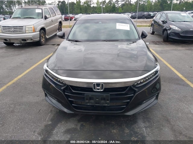Honda Accord Touring 2018 1HGCV1F97JA019040 Image 12