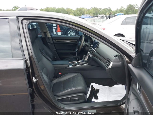 Honda Accord Touring 2018 1HGCV1F97JA019040 Image 5