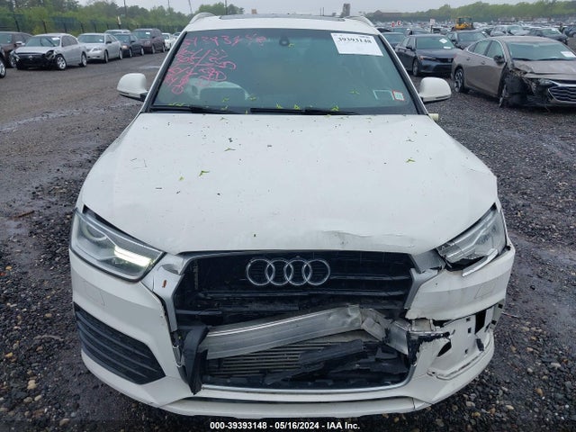 WA1BCCFS4JR019524 Audi Q3 2.0t Premium/2.0t Sport Premium