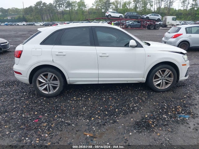 WA1BCCFS4JR019524 Audi Q3 2.0t Premium/2.0t Sport Premium