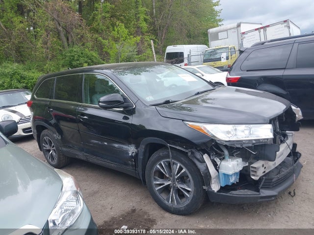 Toyota Highlander Le Plus 2019 5TDBZRFH9KS990355 Image 14