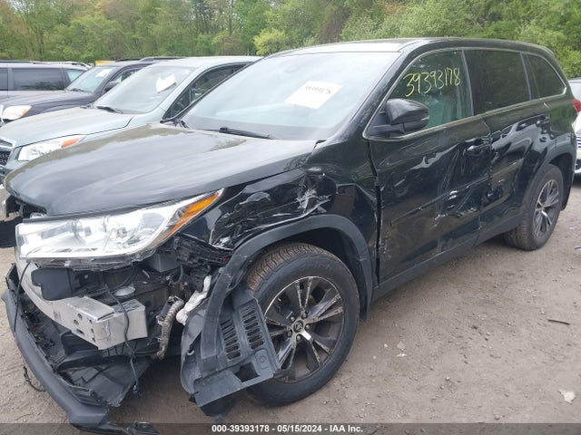Toyota Highlander Le Plus 2019 5TDBZRFH9KS990355 Image 6