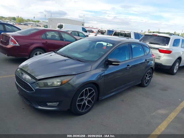 Ford FOCUS SE 2015 1FADP3K25FL348371 Image 2