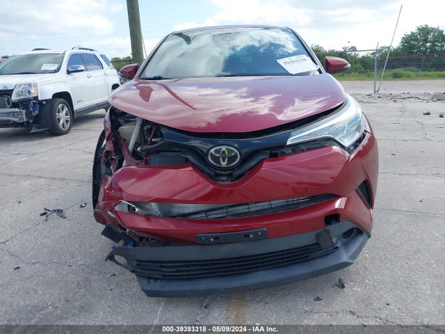 Toyota C-HR XLE 2018 NMTKHMBX6JR010399 Image 13