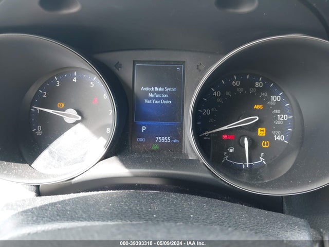 Toyota C-HR XLE 2018 NMTKHMBX6JR010399 Image 7