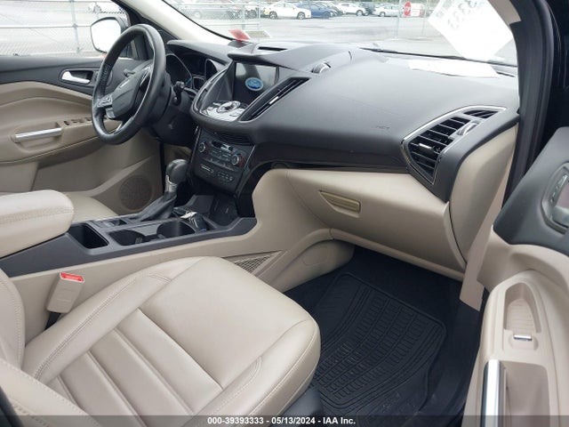Ford Escape Titanium 2017 1FMCU9J97HUA33502 Image 5