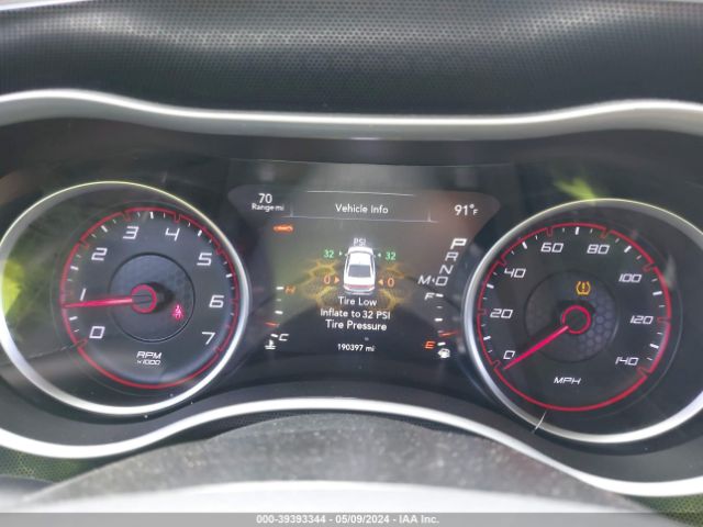 2C3CDXHG9JH169303 Dodge Charger Sxt Plus Rwd