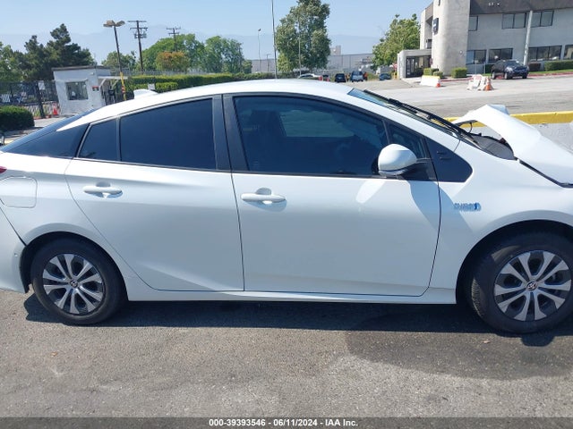 Toyota Prius Prime Limited 2021 JTDKAMFP6M3189582 Image 13