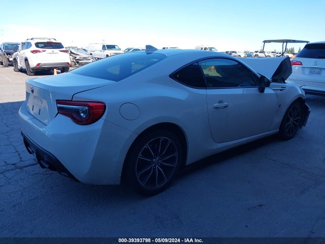 Toyota 86 2017 JF1ZNAA10H8703011 Image 4