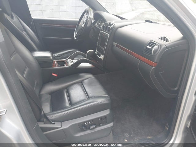 2005 PORSCHE CAYENNE WP1AC29P75LA90131 Photo 4