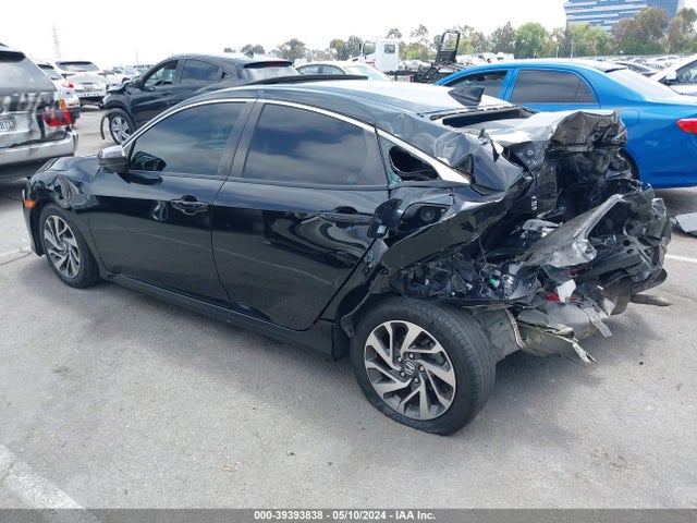 Honda CIVIC EX 2018 2HGFC2F78JH591081 Image 3