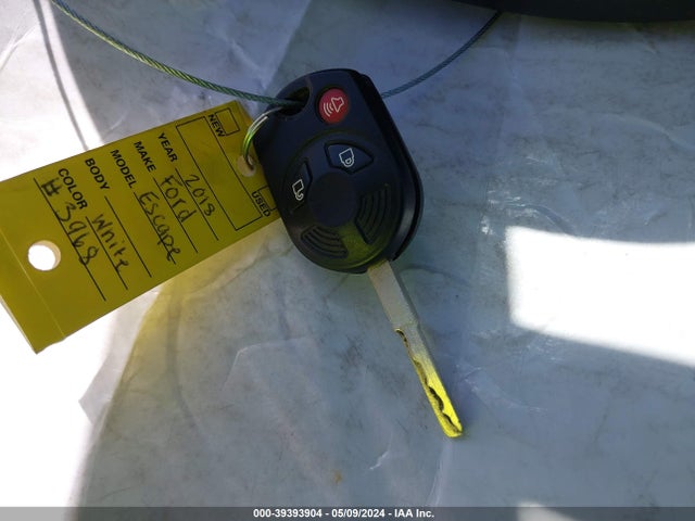 Ford ESCAPE SE 2018 1FMCU9GD9JUA90284 Image 11