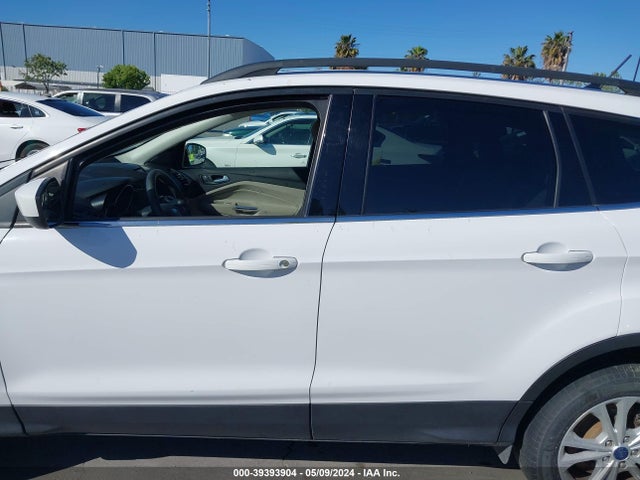 Ford ESCAPE SE 2018 1FMCU9GD9JUA90284 Image 14