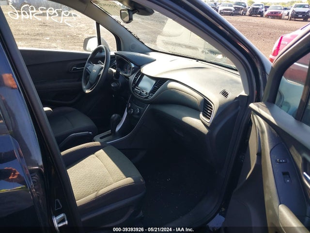 Chevrolet TRAX LS 2017 3GNCJKSB7HL269834 Image 5