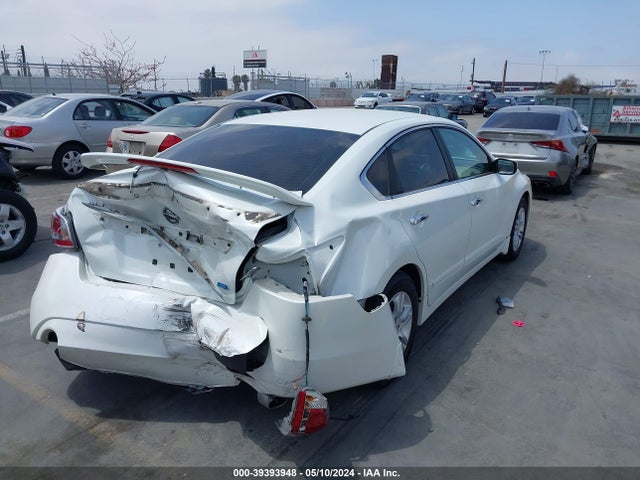 Nissan Altima 2.5 S 2014 1N4AL3AP7EN384898 Image 4