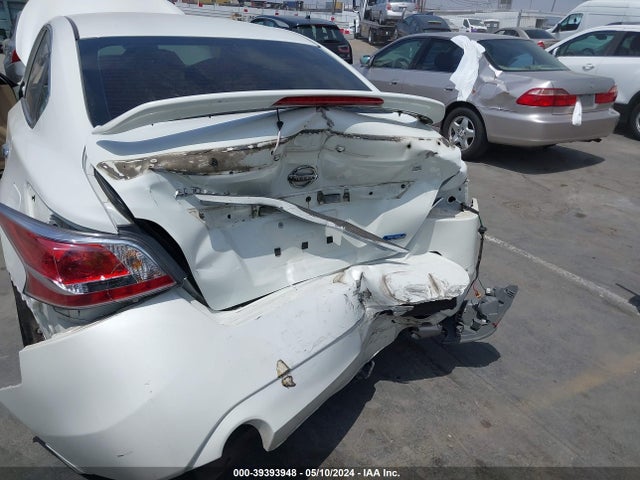 Nissan Altima 2.5 S 2014 1N4AL3AP7EN384898 Image 6