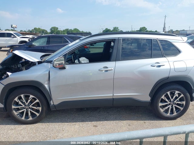 Toyota Corolla Cross Xle 2022 7MUDAAAG9NV013257 Image 14
