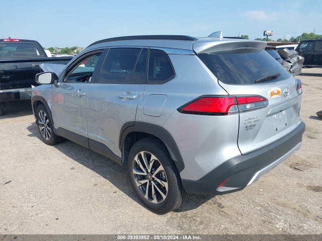 Toyota Corolla Cross Xle 2022 7MUDAAAG9NV013257 Image 3