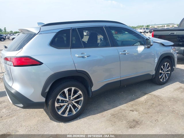 Toyota Corolla Cross Xle 2022 7MUDAAAG9NV013257 Image 4