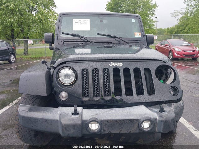 1C4HJWDG8HL598889 Jeep Wrangler Unlimited Sport 4x4