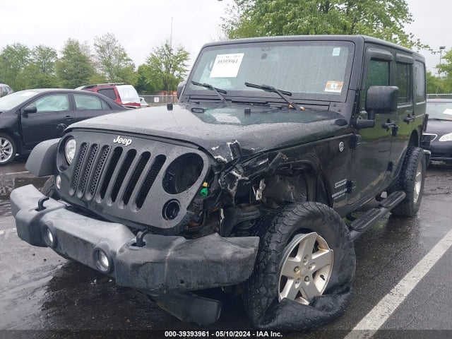 1C4HJWDG8HL598889 Jeep Wrangler Unlimited Sport 4x4
