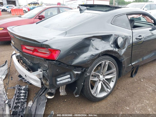 Chevrolet Camaro 2lt 2018 1G1FD1RS3J0159873 Image 6