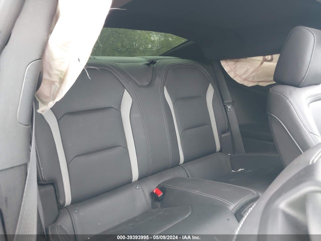 Chevrolet Camaro 2lt 2018 1G1FD1RS3J0159873 Image 8
