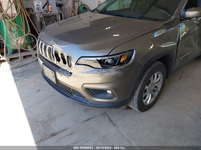 1C4PJMCB9KD226873 Jeep Cherokee Latitude 4x4