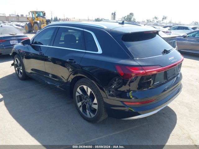 WA1AAAGE2NB020426 Audi E-tron Premium Quattro
