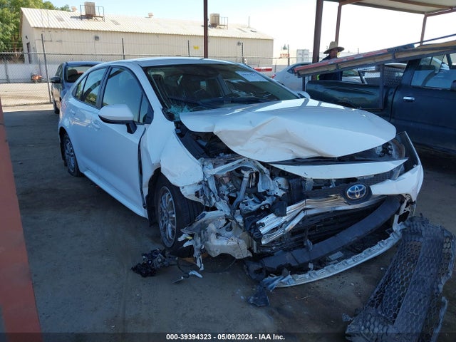 Toyota Corolla Hybrid Le 2022 JTDEAMDE3NJ052353 главное изображение
