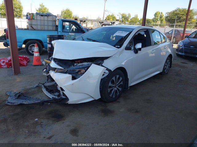 Toyota Corolla Hybrid Le 2022 JTDEAMDE3NJ052353 Image 2