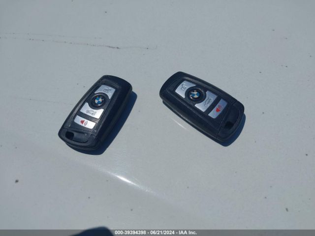 WBA8A9C54JAH13961 BMW 320i