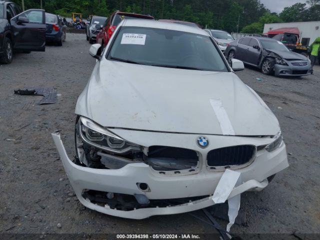 WBA8A9C54JAH13961 BMW 320i