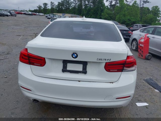 WBA8A9C54JAH13961 BMW 320i
