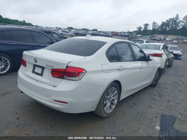 WBA8A9C54JAH13961 BMW 320i