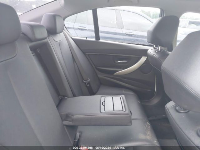 WBA8A9C54JAH13961 BMW 320i
