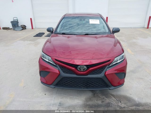 4T1B11HK0JU583709 Toyota CAMRY SE