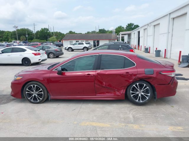 4T1B11HK0JU583709 Toyota CAMRY SE