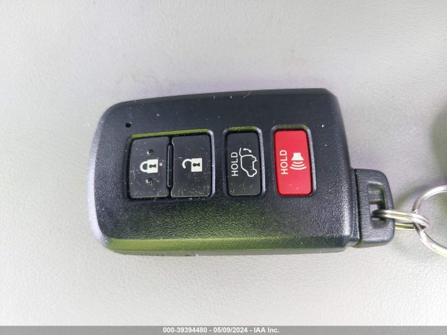 Toyota Rav4 Xle 2017 2T3RFREV9HW657580 Image 11